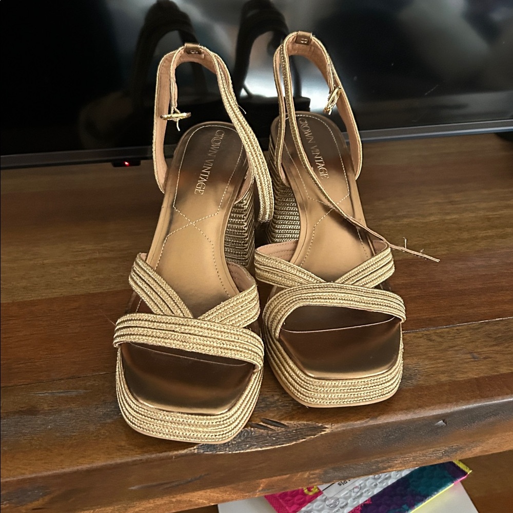 Crown Vintage Metallic Gold Platform Heels